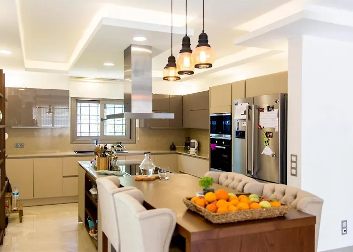 וילה Deluxe Emilie With Private Swimming Pool