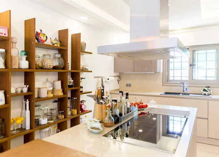 Deluxe Emilie With Private Swimming Pool וילה *