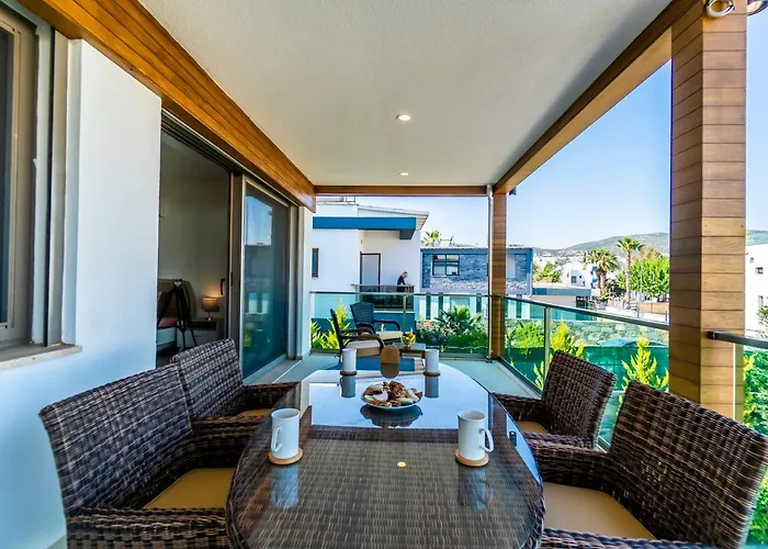 Deluxe Emilie With Private Swimming Pool וילה *