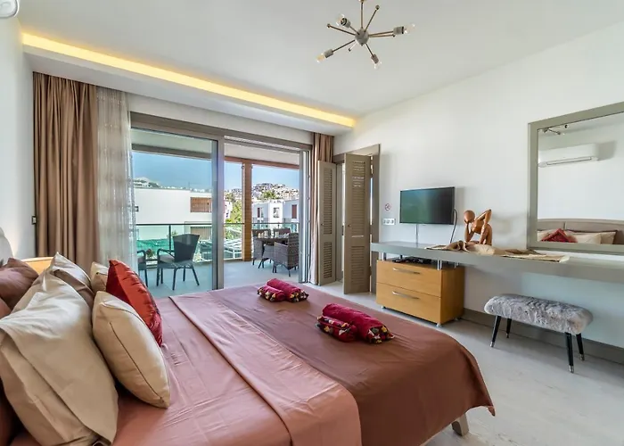 וילה Deluxe Emilie With Private Swimming Pool *