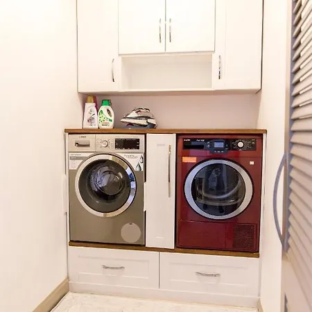 فيلة Deluxe Emilie With Private Swimming Pool