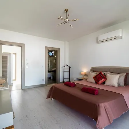 فيلة Deluxe Emilie With Private Swimming Pool بودروم