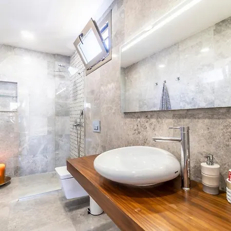 Villa Deluxe Ayshen With Private Swimming Pool *