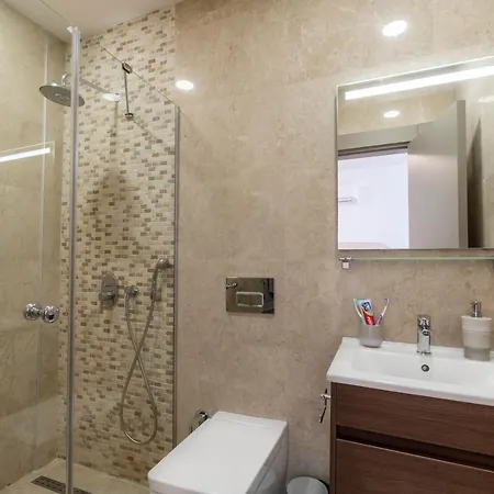 فيلة Deluxe Emilie With Private Swimming Pool *